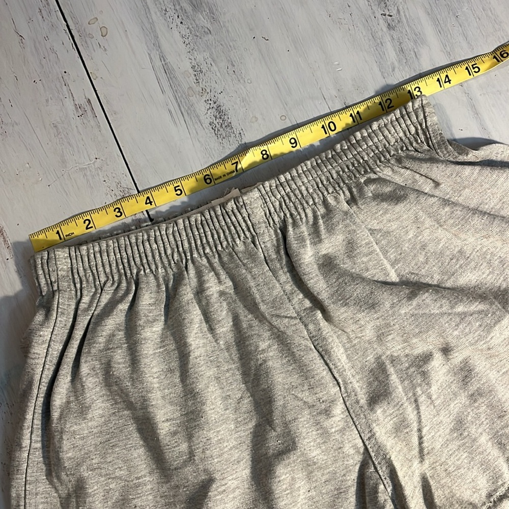 Vintage Nike Women's Grey Shorts, NEW WITH TAGS, Sz XL - Picture 4 of 9